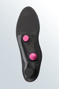 Igli active light to wąska wersja wkładek ortopedycznych z włókna węglowego do butów dla aktywnych osób.